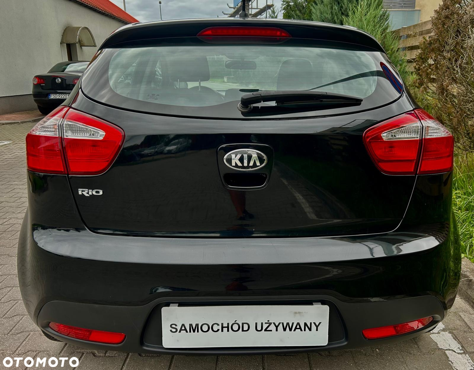 Kia Rio - 29