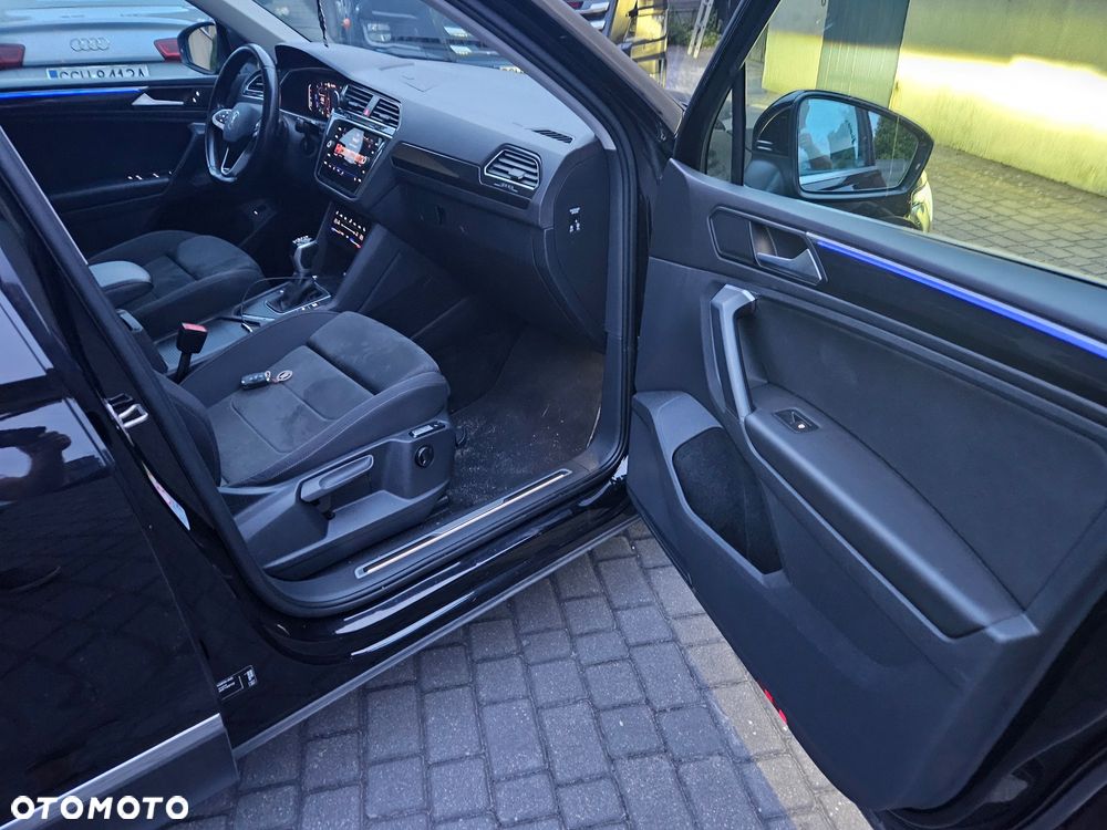 Volkswagen Tiguan 2.0 TDI SCR DSG ACTIVE - 23