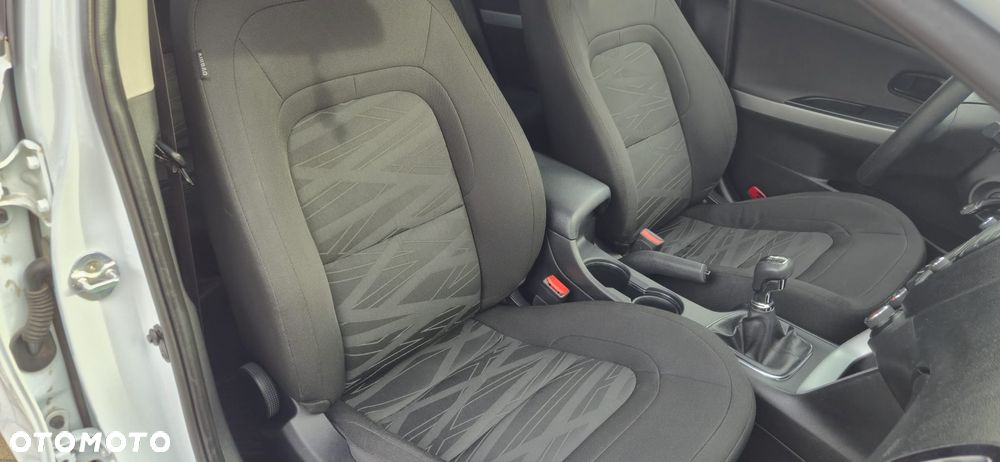 Kia Ceed 1.4 CRDi M - 26