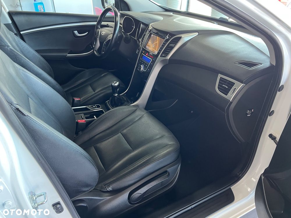 Hyundai i30 - 34