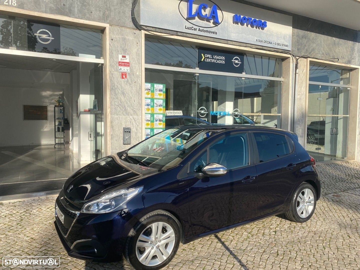 Peugeot 208 1.2 PureTech Signature - 4