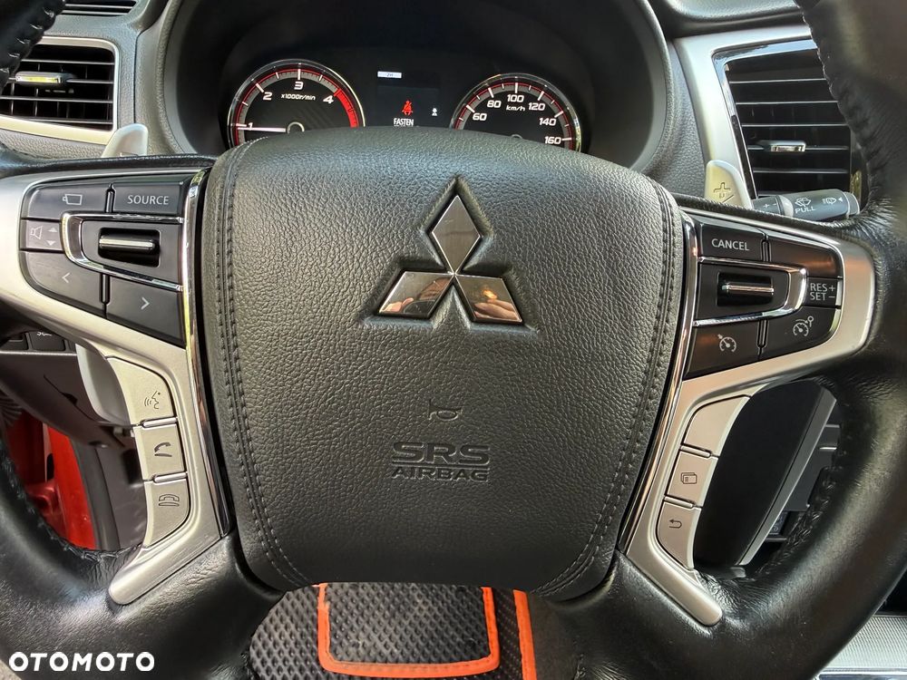 Mitsubishi L200 2.2 d DC Instyle Plus - 20
