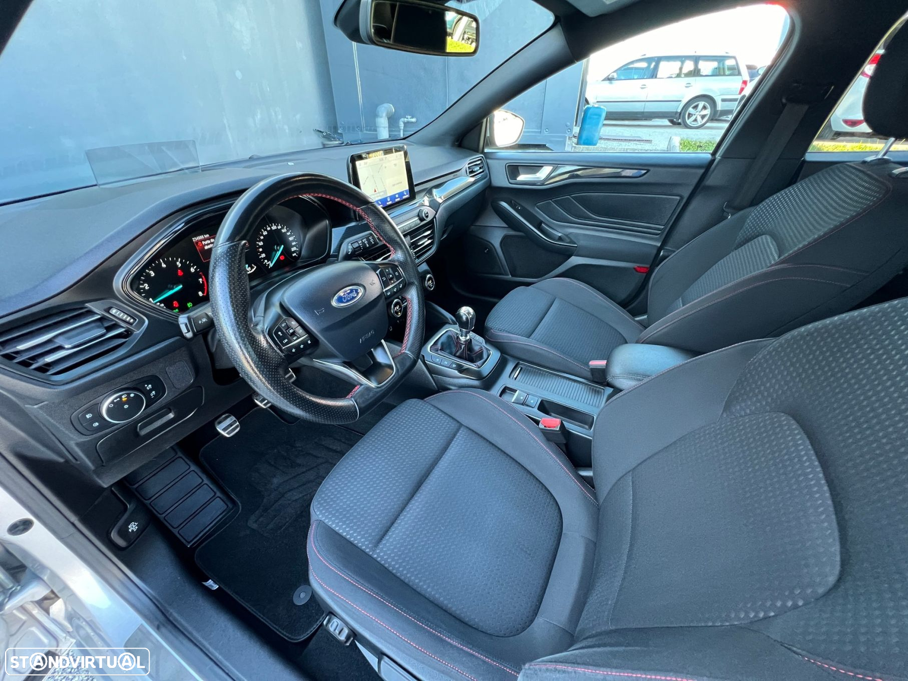 Ford Focus 1.0 EcoBoost ST-Line - 42