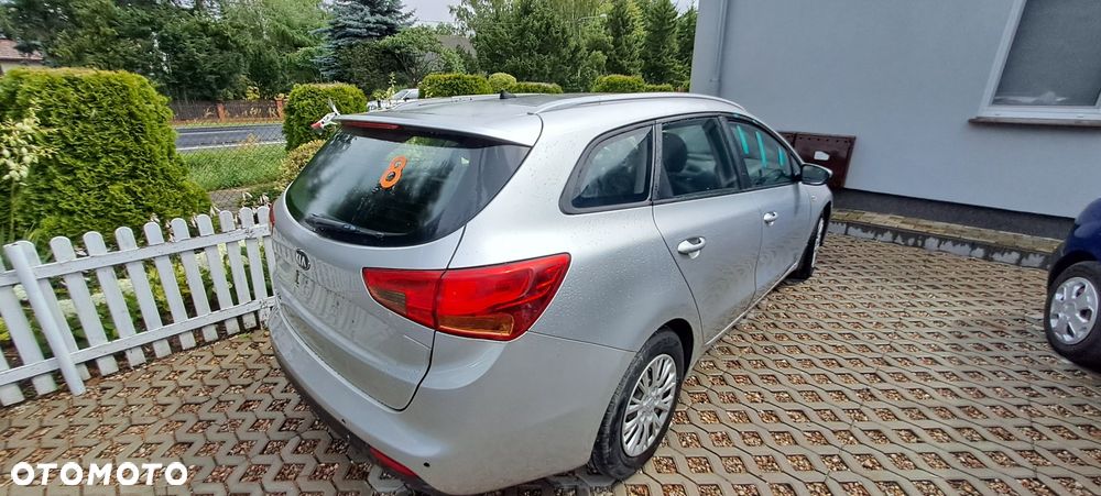 Kia Ceed - 3