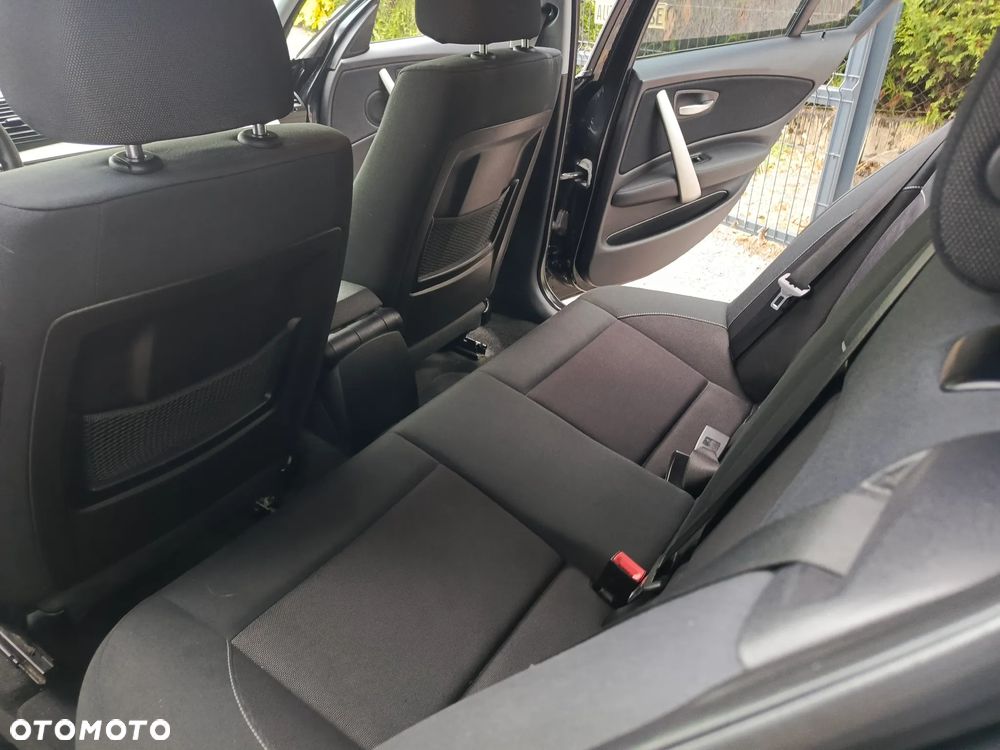 BMW Seria 1 118i - 21