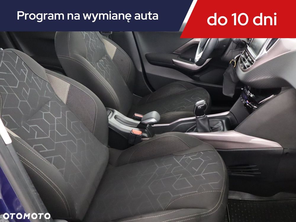 Peugeot 2008 - 11