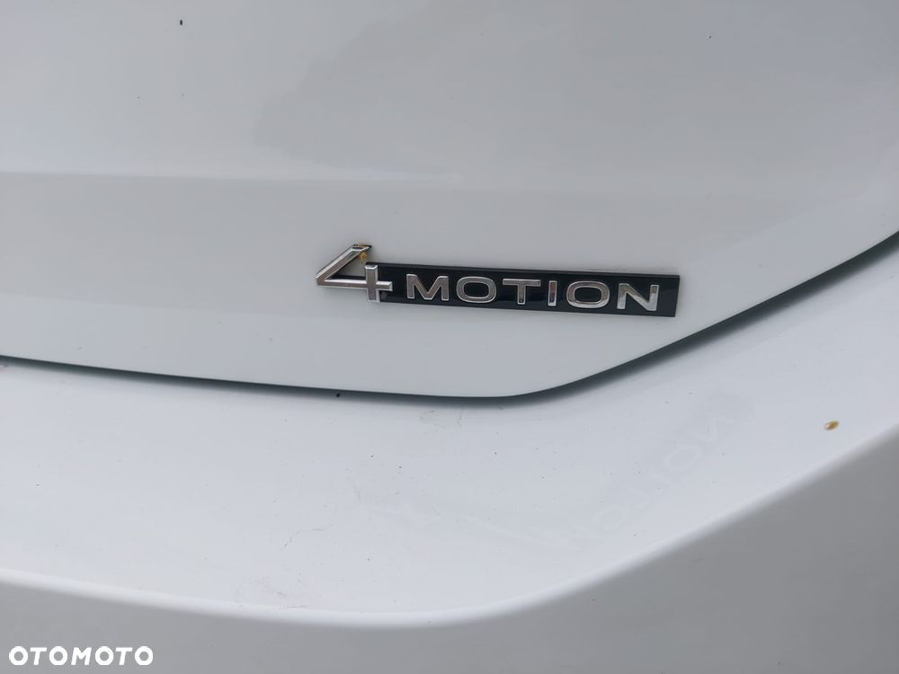 Volkswagen Passat 2.0 TDI Elegance DSG - 9