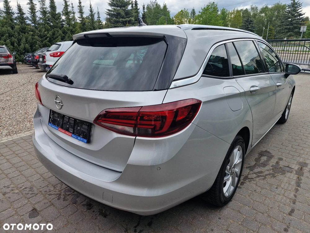 Opel Astra 1.5 D Start/Stop Automatik Design&Tech - 9
