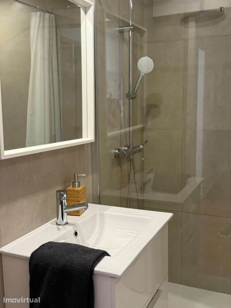 Quarto - localizado em Guimaraes - Grande imagem: 2/8