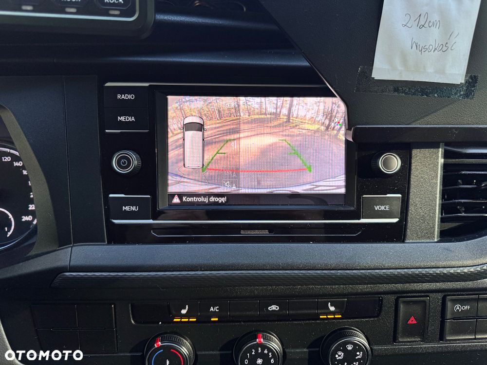 Volkswagen Transporter Kombi L2H1 M1 4Motion - 17