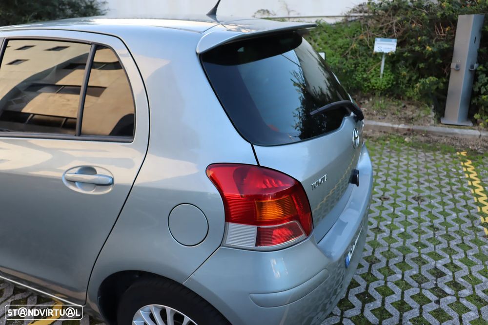 Toyota Yaris 1.3 VVT-i Sol High Pack VSC+TRC - 51