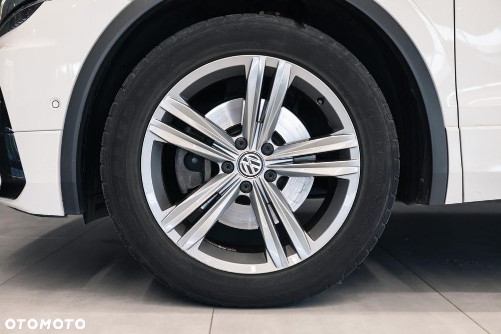 Volkswagen Tiguan - 38