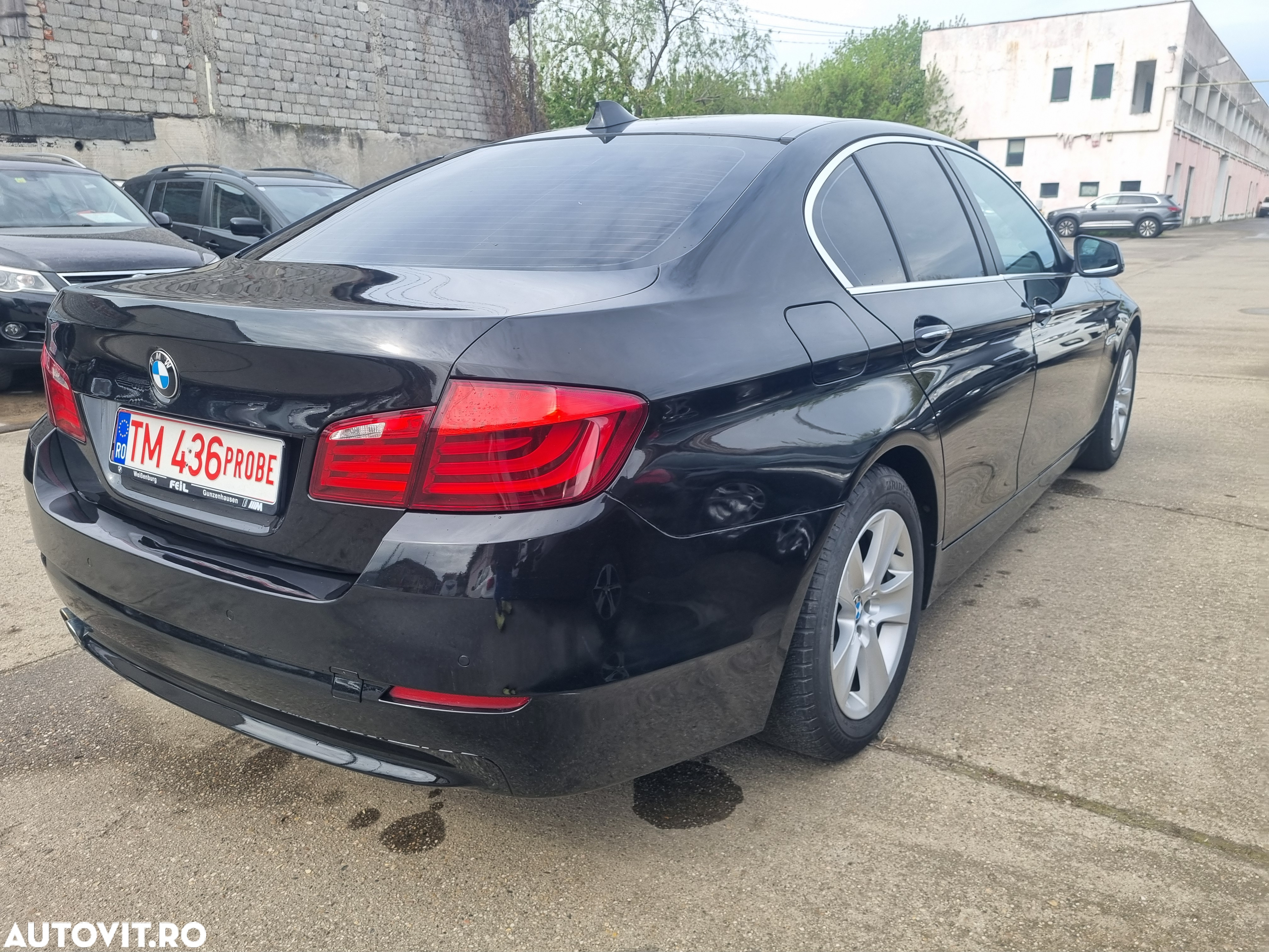 BMW Seria 5 520d Aut. Luxury Line - 32