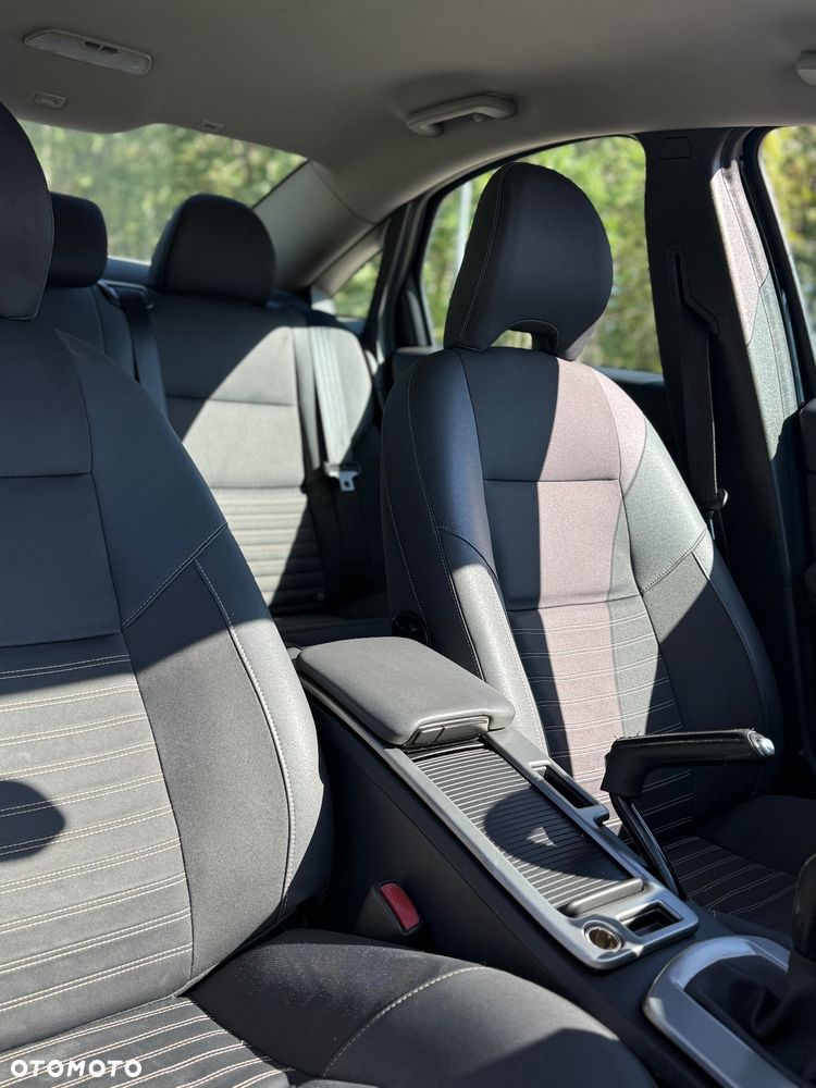 Volvo S40 1.6D - 9