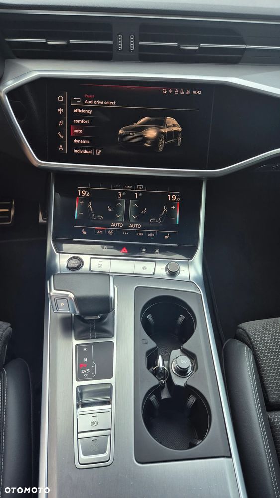 Audi A6 Avant 55 TFSI e quattro S tronic sport - 30