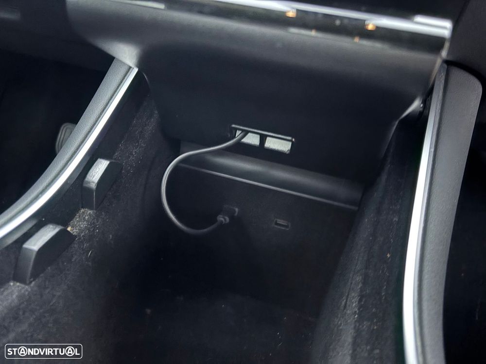 Tesla Model 3 Standard Range Plus RWD - 30