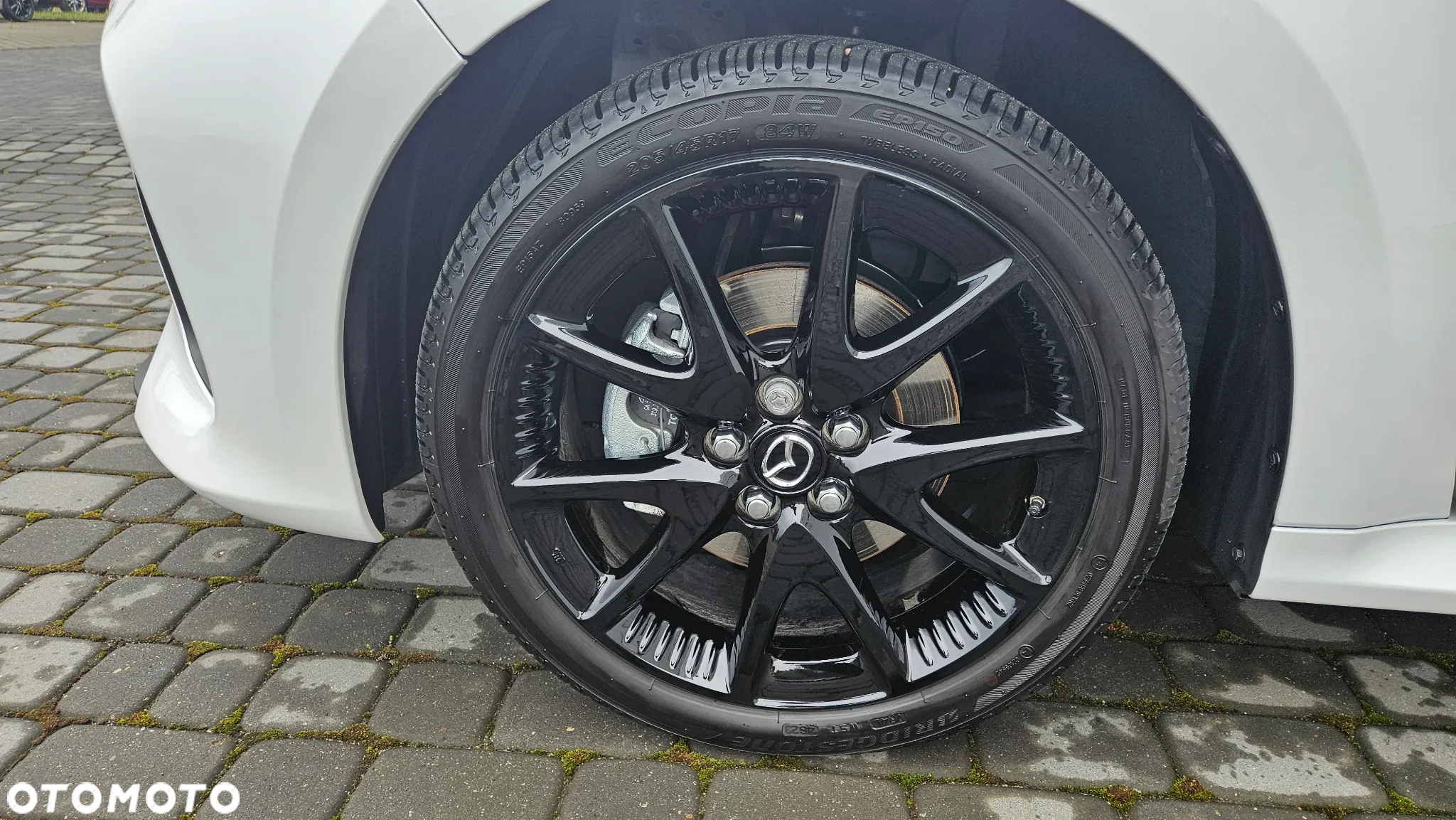 Mazda 2 Hybrid - 3