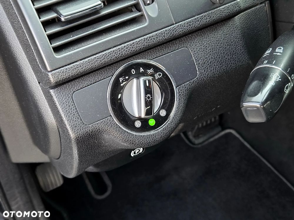 Mercedes-Benz Klasa C 220 CDI DPF Automatik Avantgarde - 24