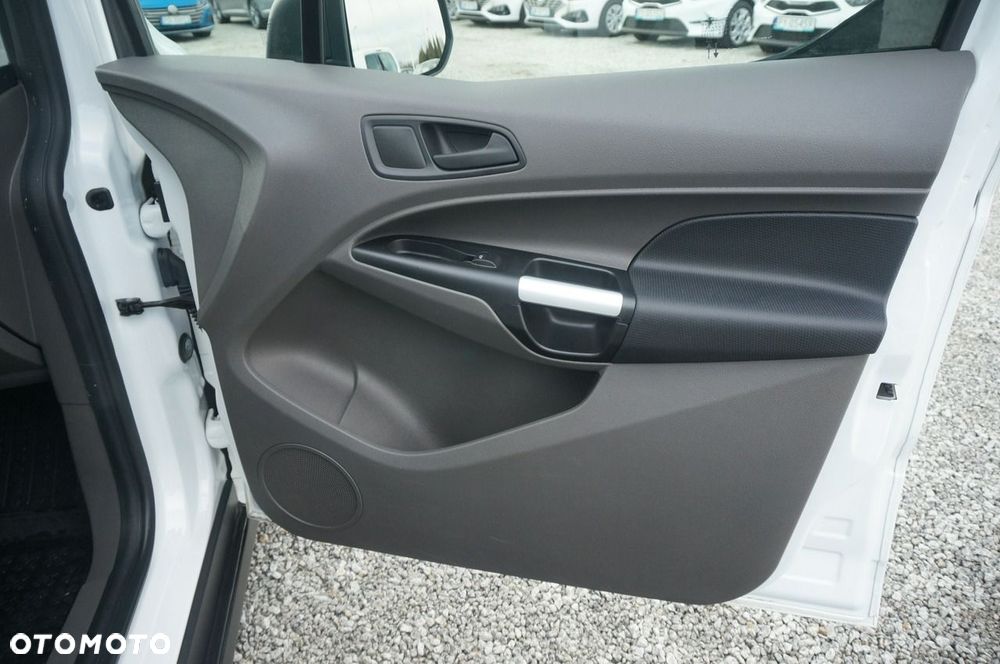 Ford Transit Connect - 25