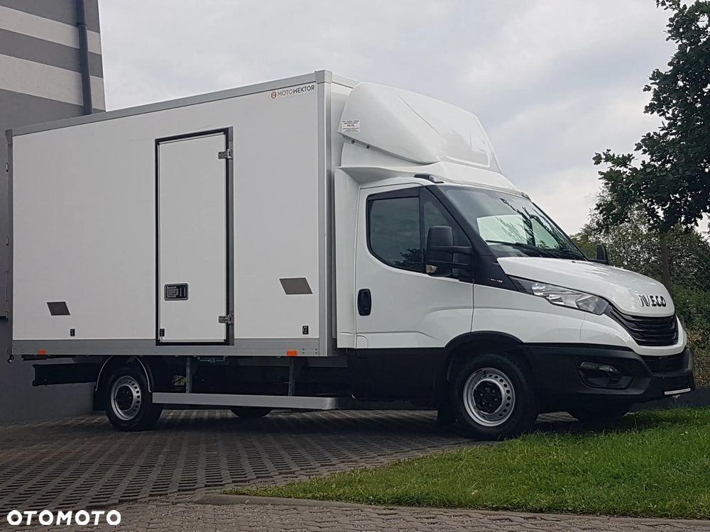 Iveco 35S16 KONTENER 8EP KLIMA 4,23x2,23x2,23 3,0-160KM DAILY KRAJOWY MANUAL 6-BIEGÓW - 30