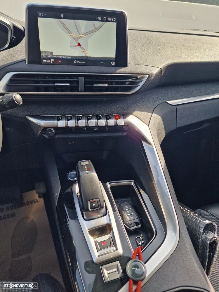 Peugeot 3008 PureTech 130 Stop & Start EAT6 Allure - 16