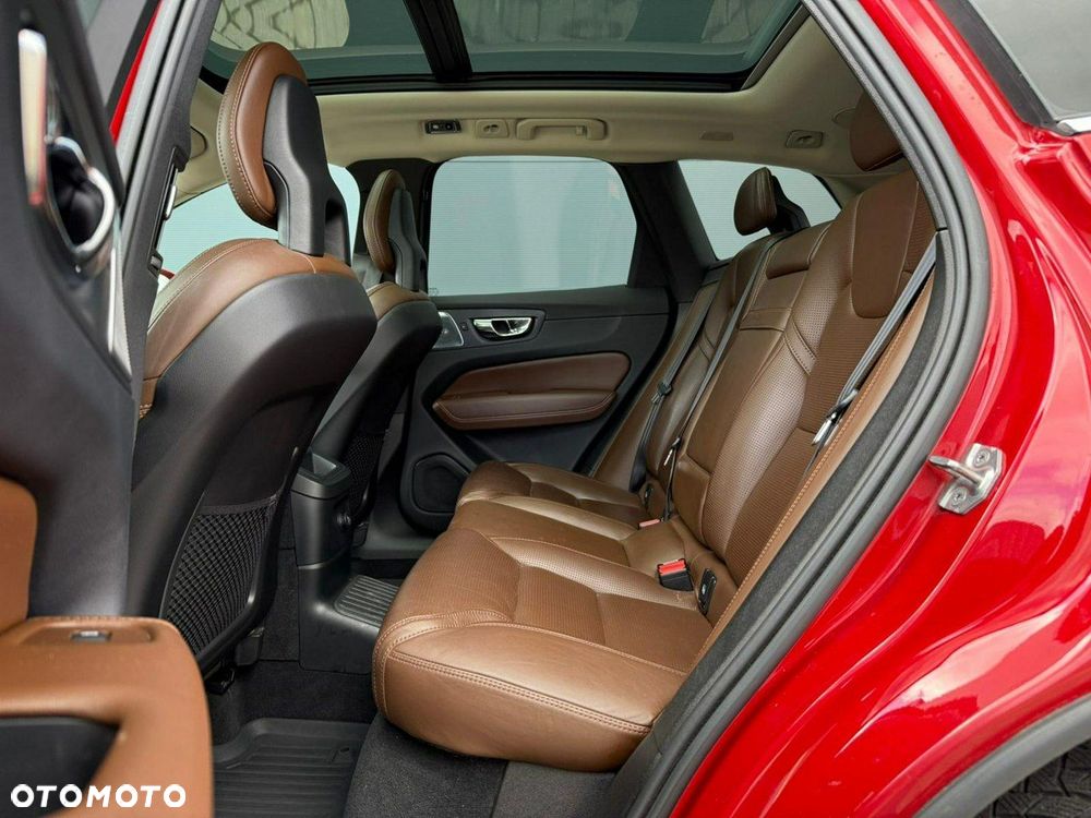 Volvo XC 60 T8 AWD Plug-In Hybrid Inscription - 17