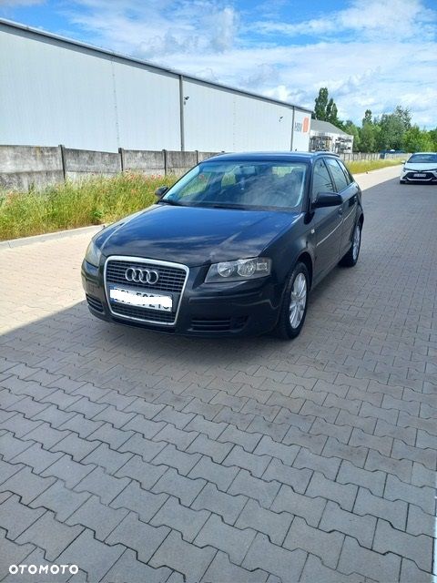 Audi A3 Sportback - 1