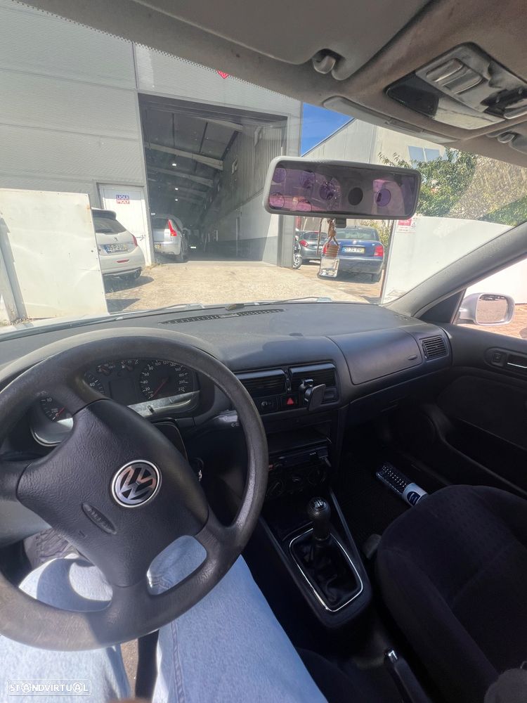 VW Golf 1.9 TDi Highline - 9