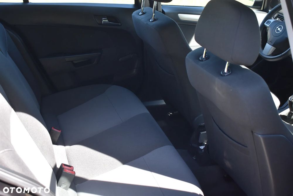 Opel Astra 1.6 Innovation 110 Jahre - 21