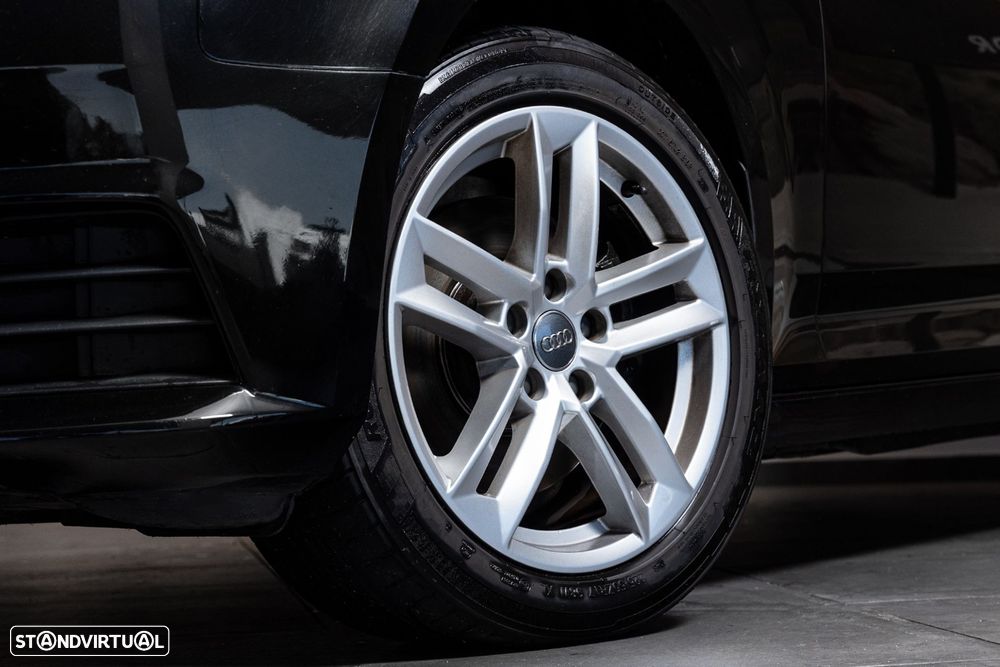 Audi A4 Avant 2.0 TDI Advance S tronic - 9