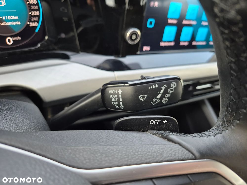 Volkswagen Golf Variant 1.5 eTSI EVO Life DSG - 25