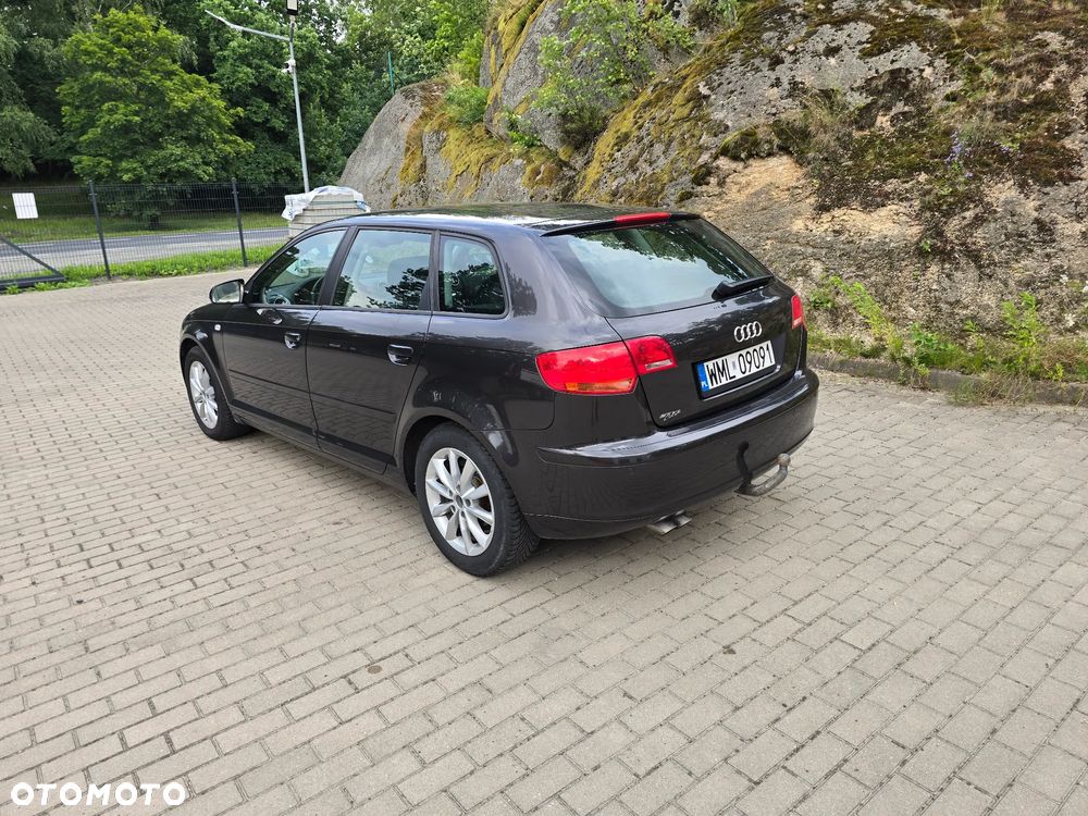 Audi A3 Sportback 1.9 TDI Ambiente - 2