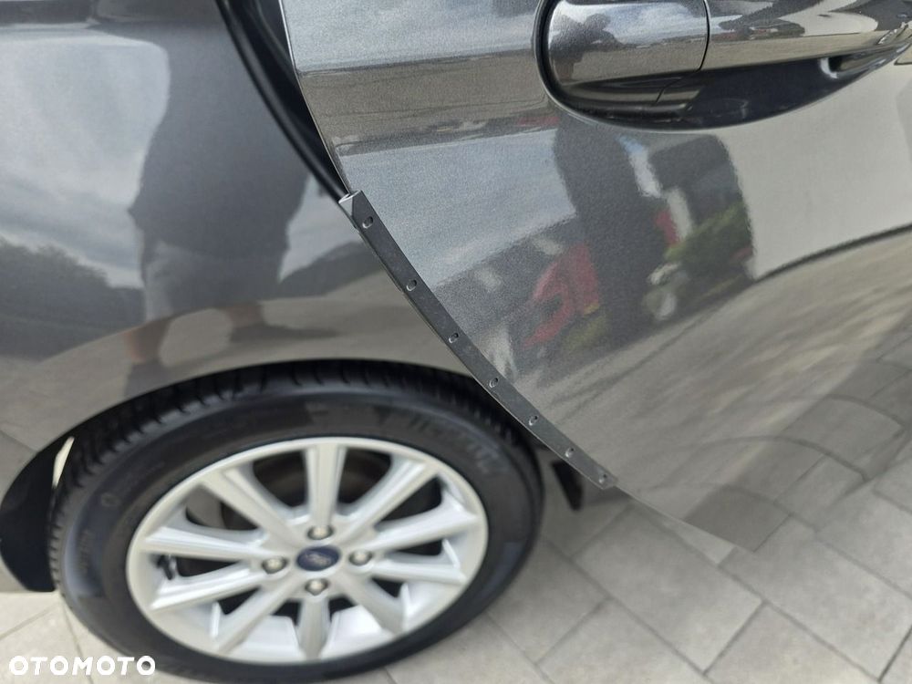 Ford Fiesta - 12