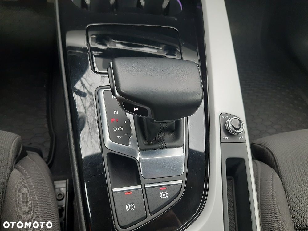 Audi A4 Avant 35 TDI mHEV Advanced S tronic - 26