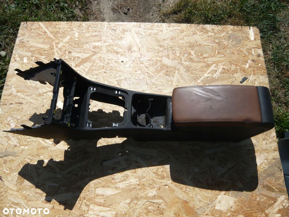 tunel środkowy podłokietnik 3c1863241cg volkswagen passat b6 - 1