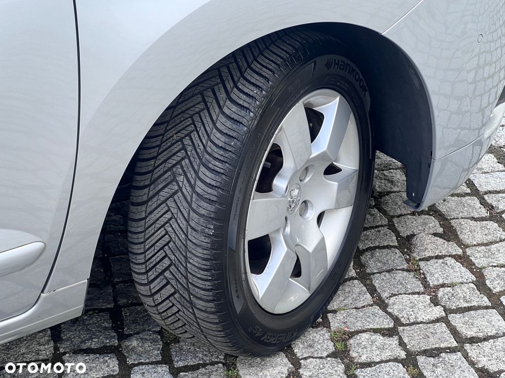 Peugeot 5008 HDI FAP 110 EGS6 Business-Line - 37