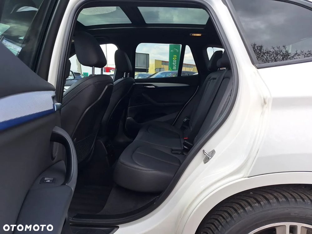 BMW X1 - 15