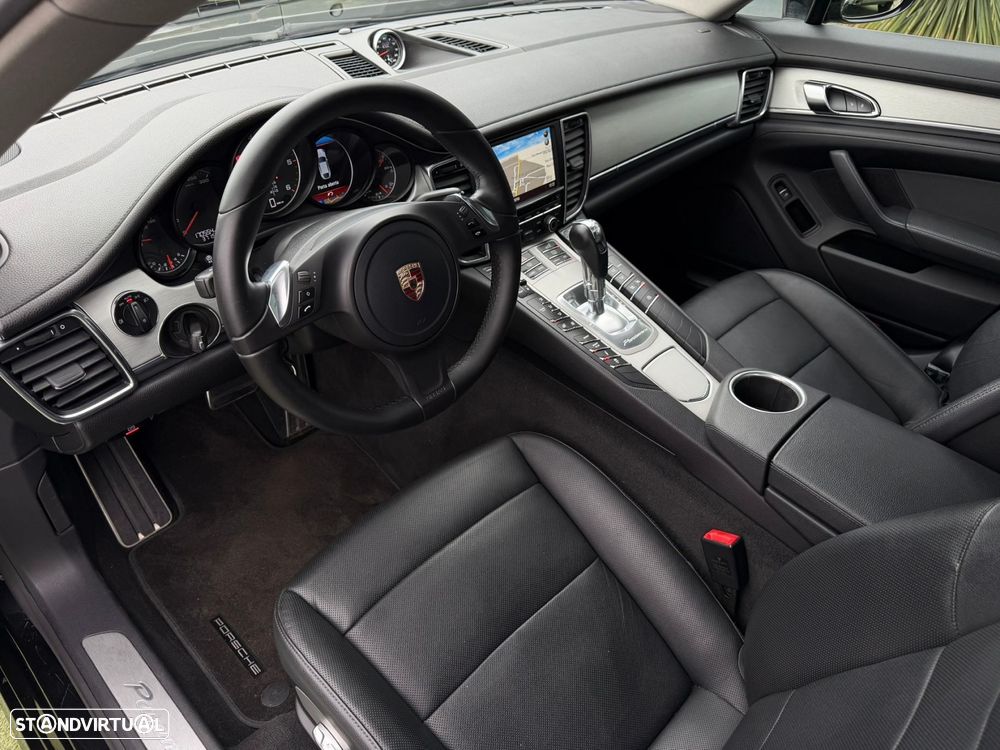 Porsche Panamera Standard - 3