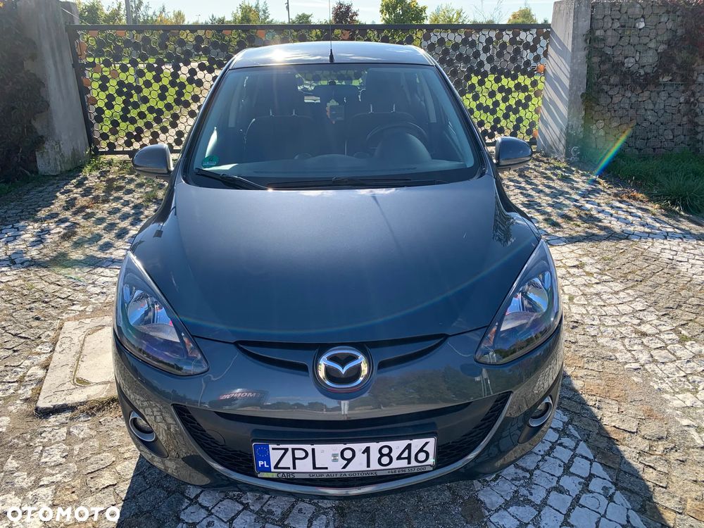 Mazda 2 - 10