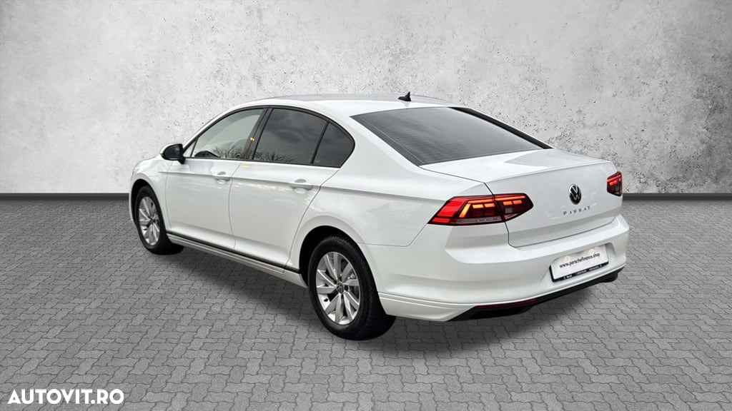 Volkswagen Passat 2.0 TDI DSG Advance - 5