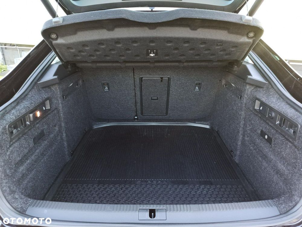 Skoda Superb 1.8 TSI L&K DSG - 10