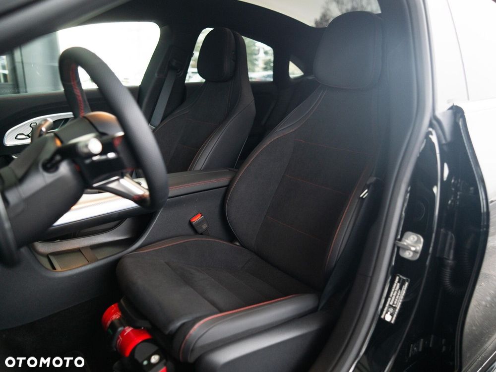Mercedes-Benz CLA - 8
