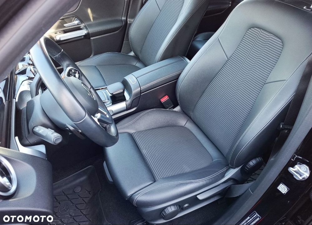 Mercedes-Benz EQB 300 66.5kWh 4-Matic Progressive - 3