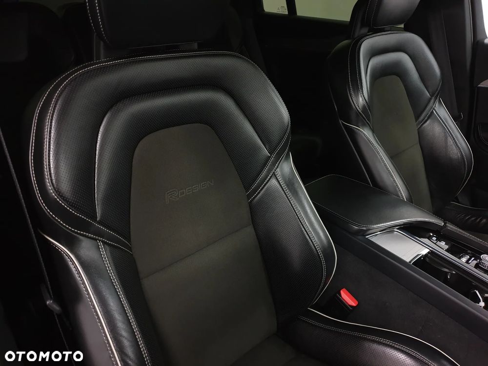 Volvo XC 90 D5 AWD R-Design - 32