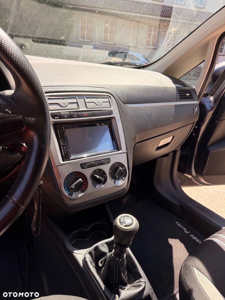 Fiat Grande Punto 1.4 8V - 14