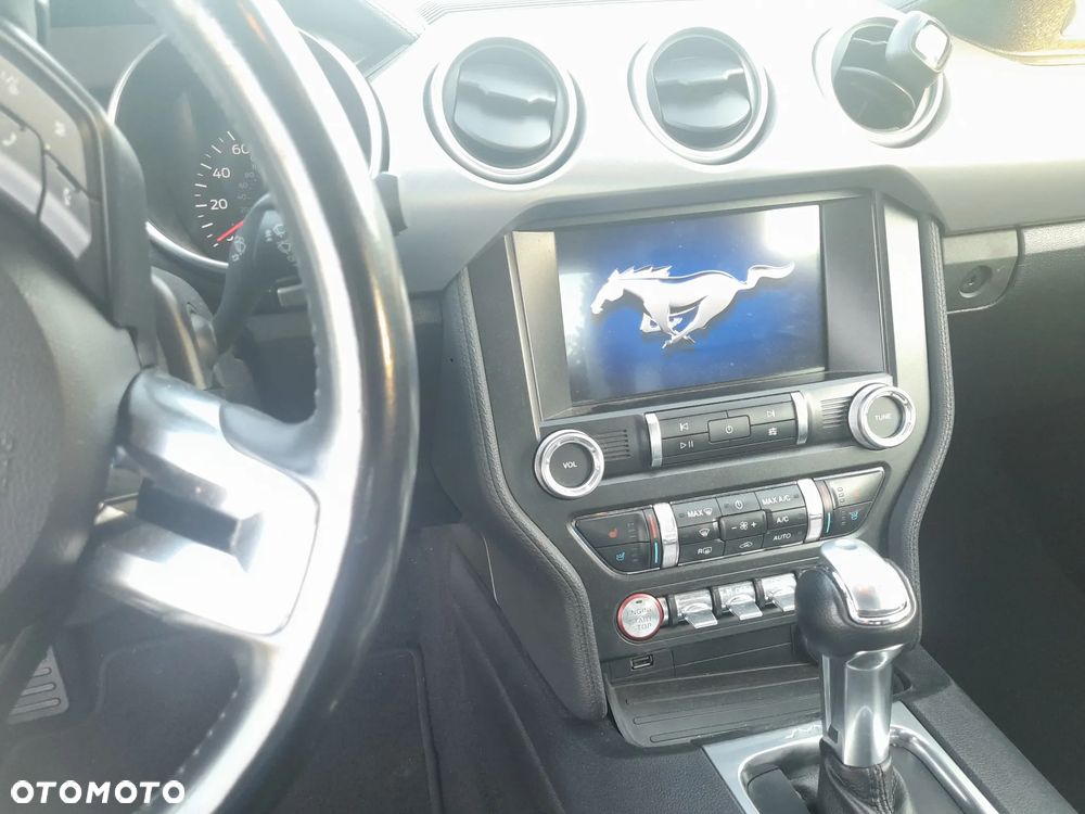 Ford Mustang - 14