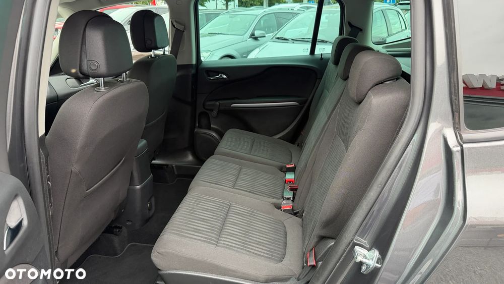 Opel Zafira - 26