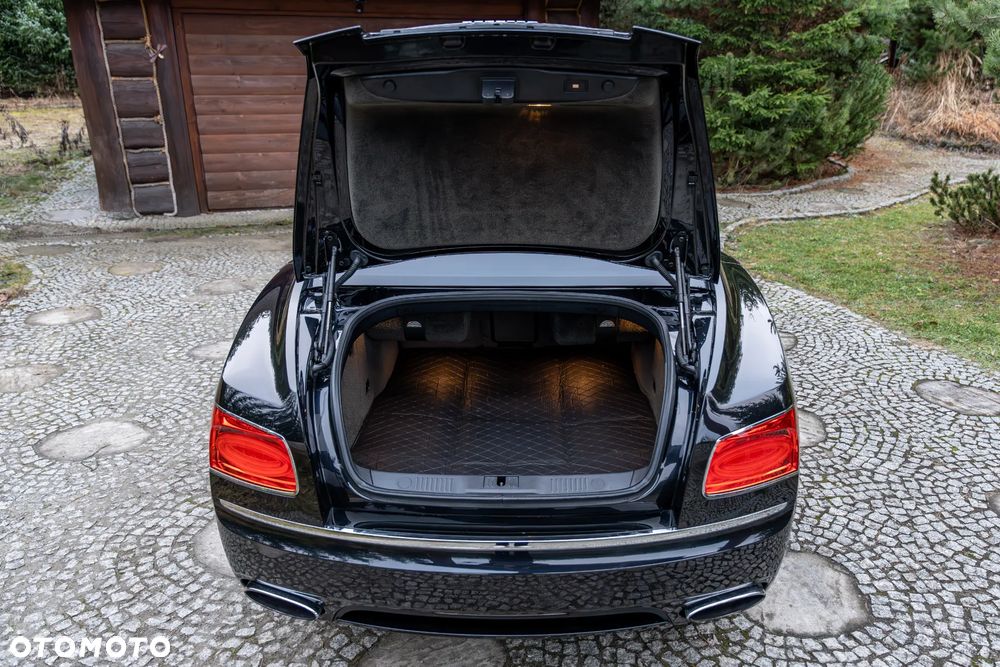 Bentley Flying Spur Mulliner - 18