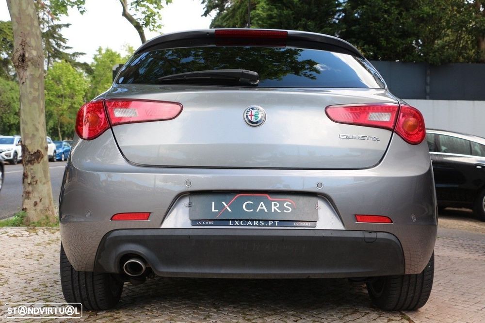 Alfa Romeo Giulietta 1.6 JTDM Super J18 TCT — fotografia 8