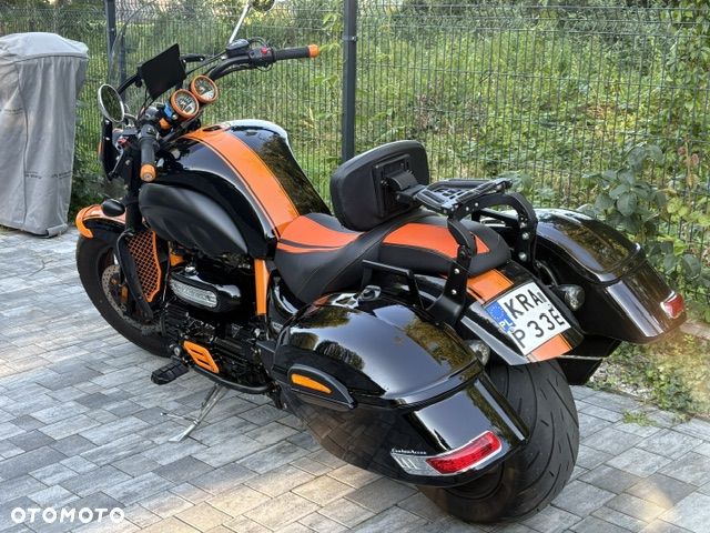 Triumph Rocket - 4
